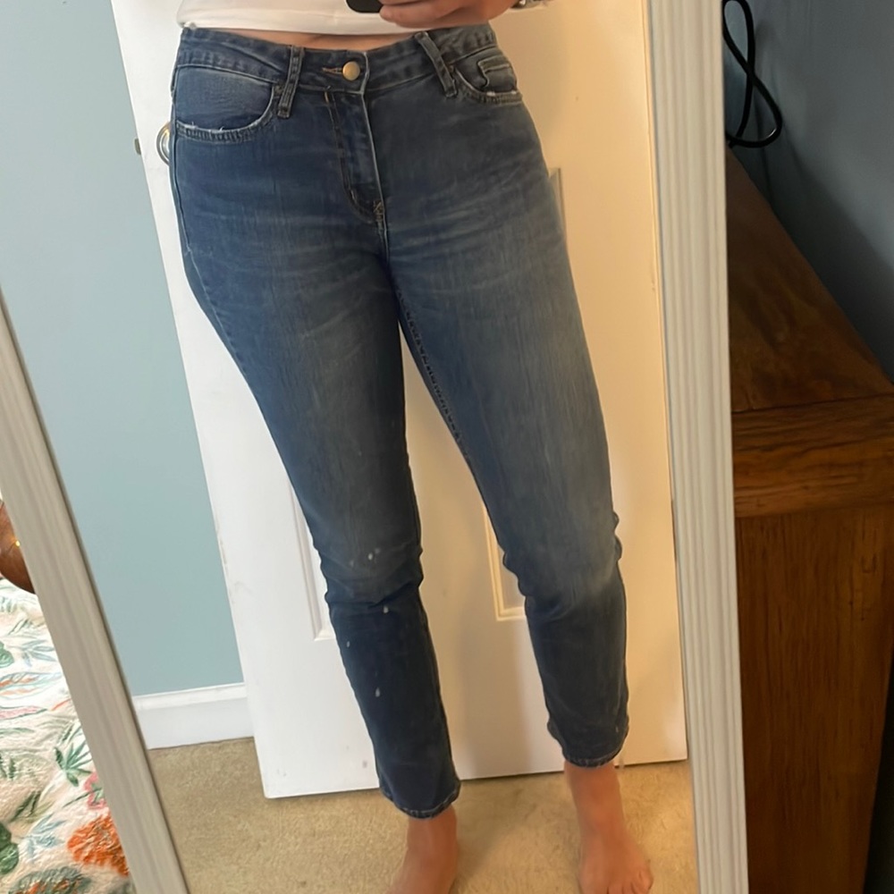 Calvin Klein size 6 skinny jeans- not high waisted